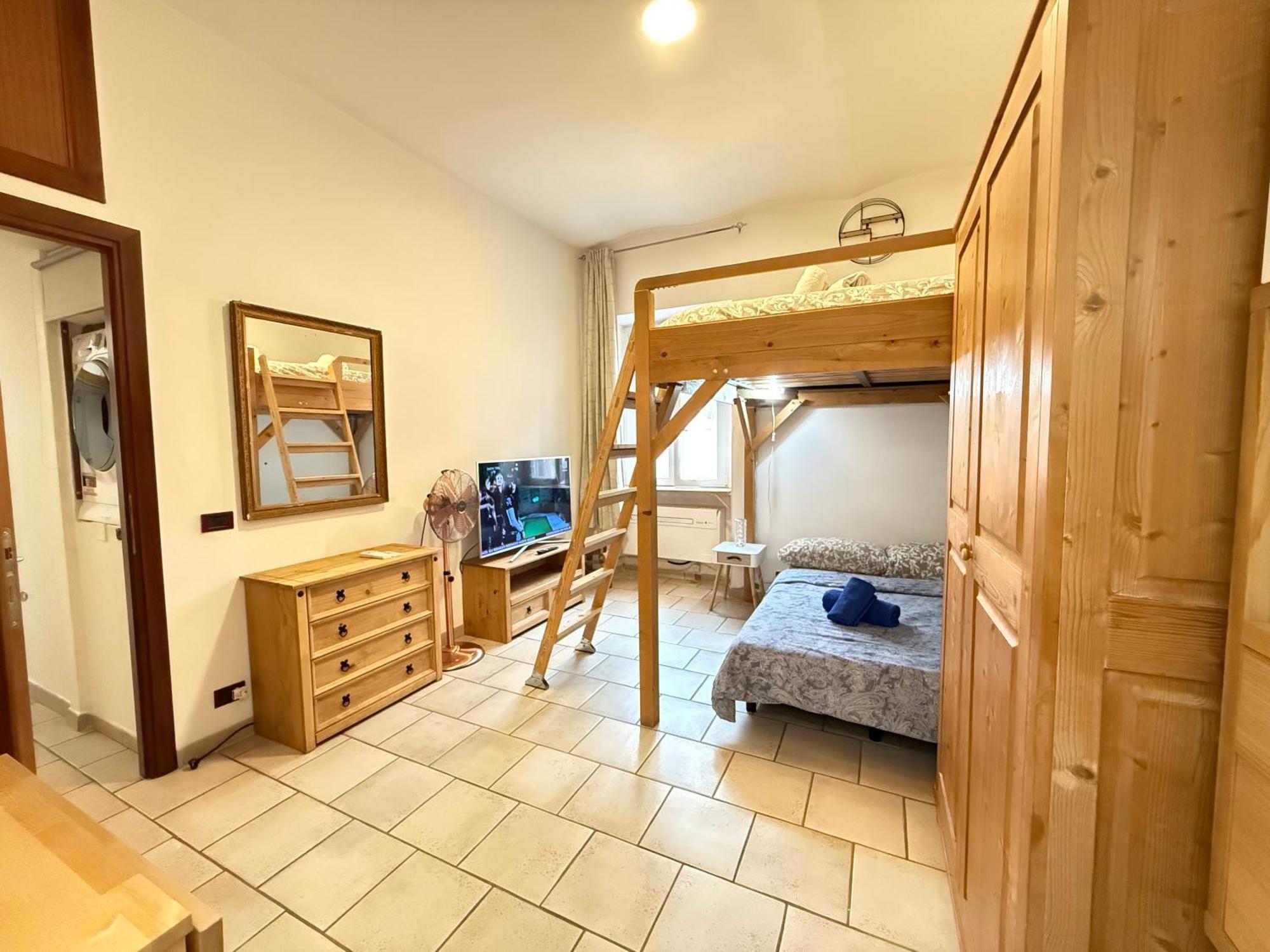 Apartment San Lorenzo X 6 Guests Near Termini Rom