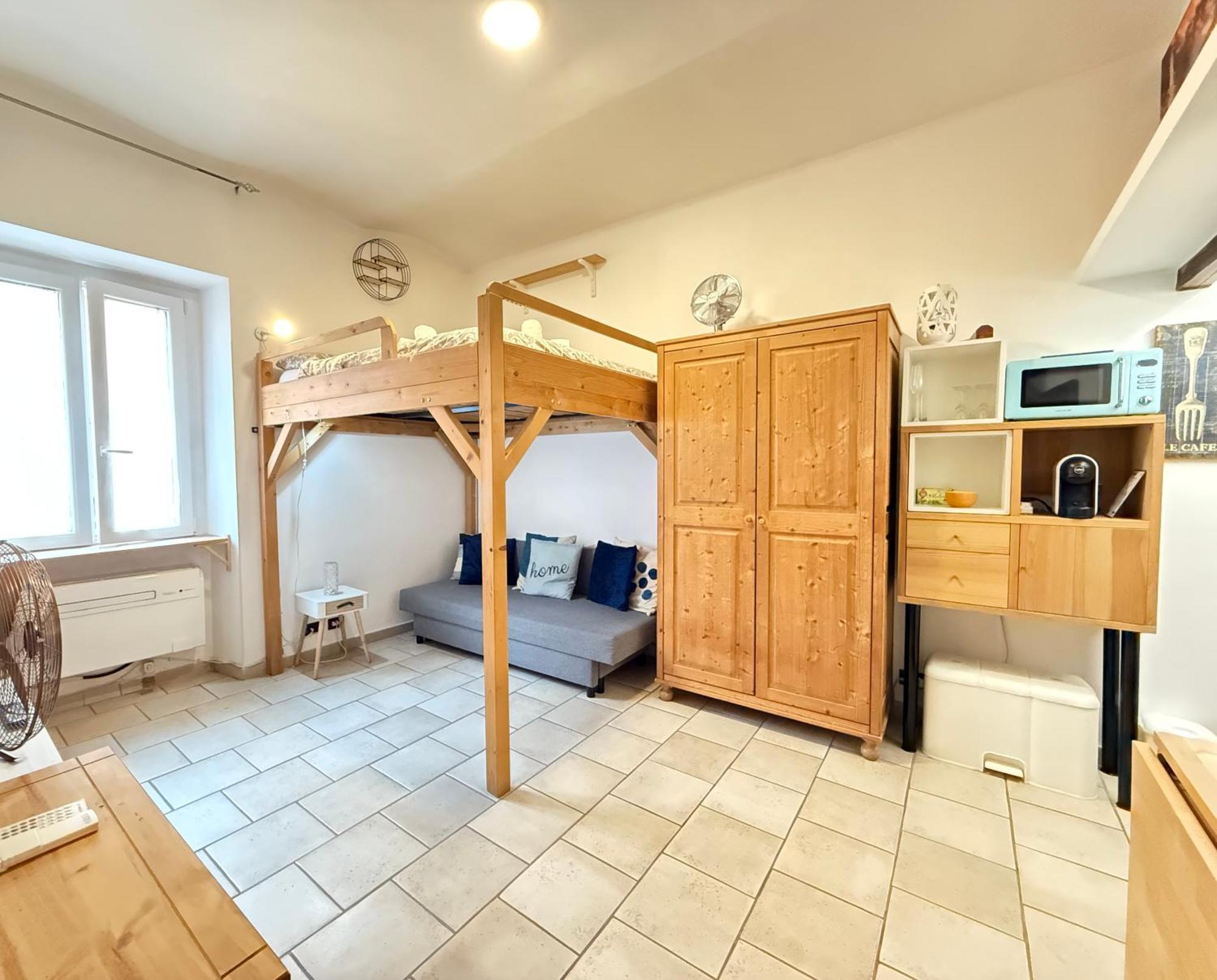 Apartment San Lorenzo X 6 Guests Near Termini Rom