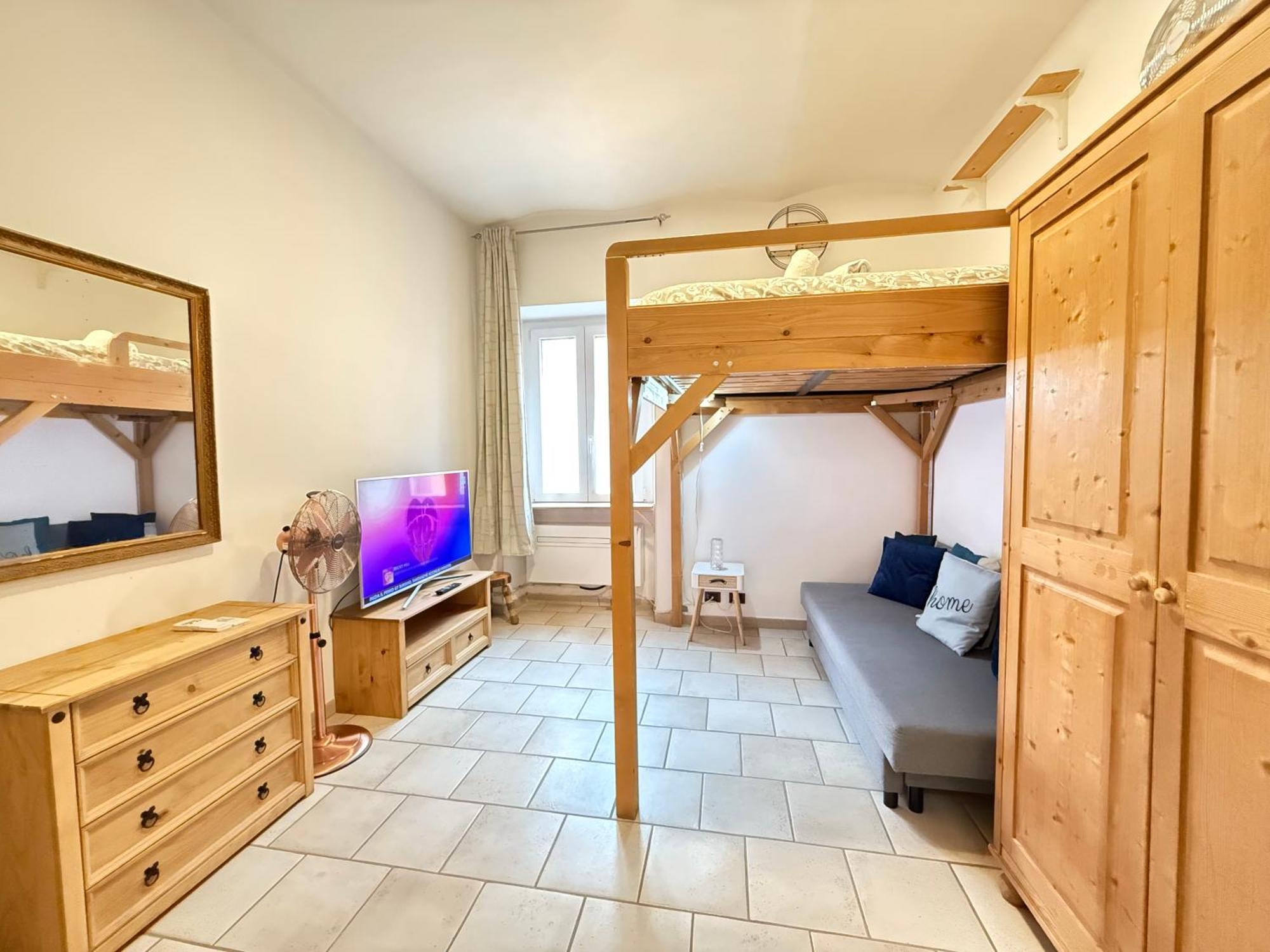 Apartment San Lorenzo X 6 Guests Near Termini Rom